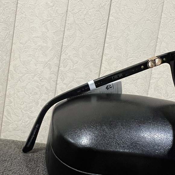 NEW DIOR CD 30 Montaigne Mini SI 52mm
Round Sunglasses - Picture 10 of 16